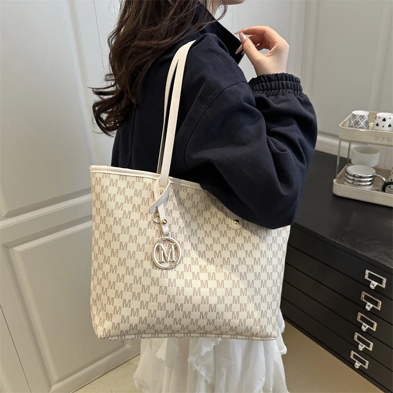 Vintage Ladies Shoulder Bag Large Capacity