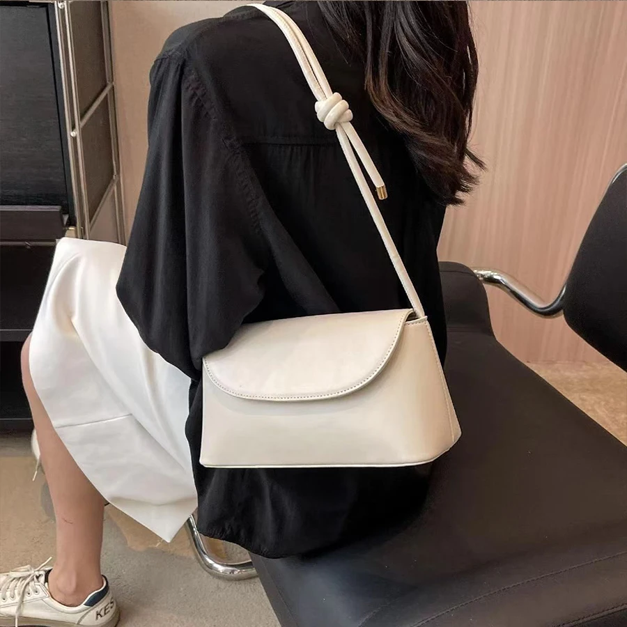 Simple French one-shoulder Crossbody bag
